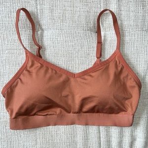 Aerie Orange Criss Cross Sports Bra - Med